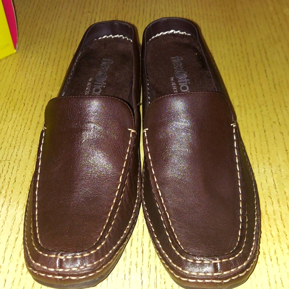 Brown leather Toe Open heel